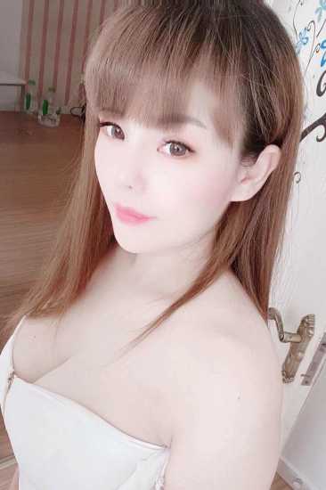 立水桥 妙龄波妹，奶子好大身体好软，服务细腻如情人，听话极了